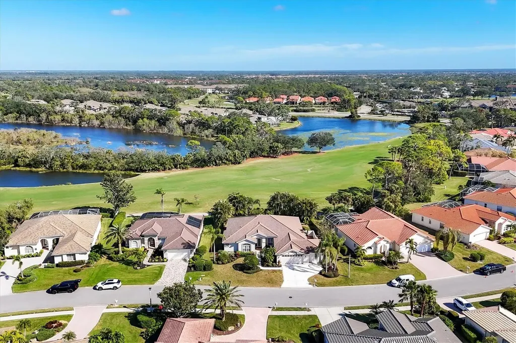 8727 Grey Oaks Avenue Sarasota FL 34238