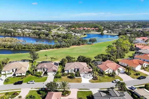 8727 Grey Oaks Avenue Sarasota FL 34238