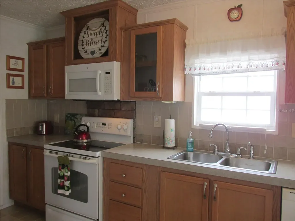 5 Queen Of Waters Street Lake Wales FL 33898