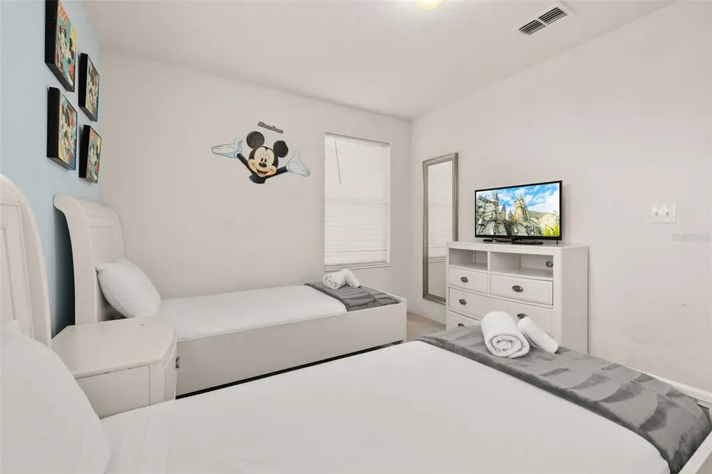 947 Emerald Green Court Kissimmee FL 34746