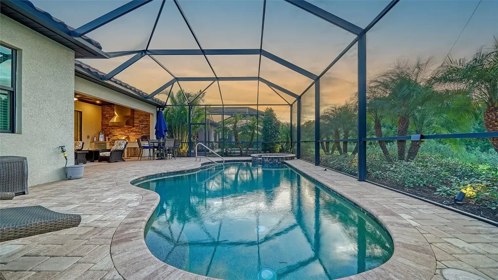 17467 Hickok Belt Loop Lakewood Ranch FL 34211