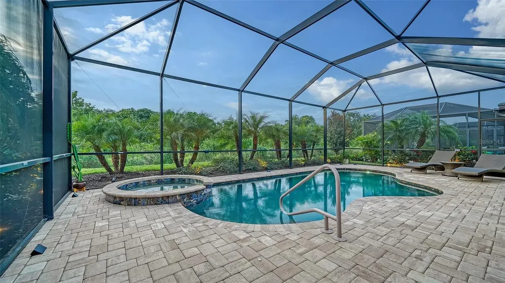 17467 Hickok Belt Loop Lakewood Ranch FL 34211