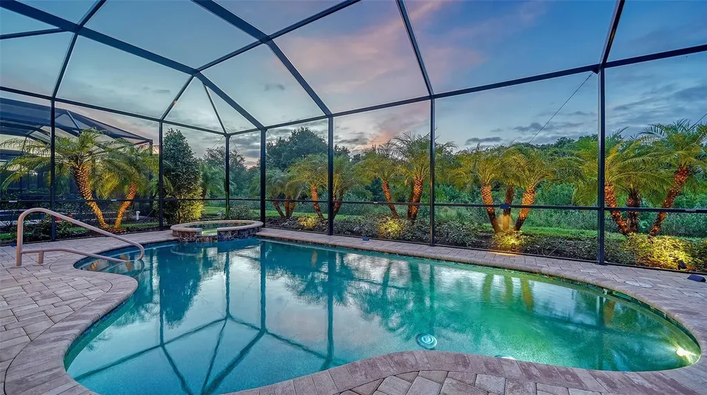 17467 Hickok Belt Loop Lakewood Ranch FL 34211