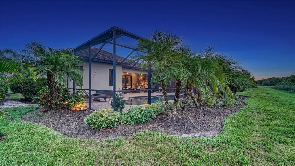 17467 Hickok Belt Loop Lakewood Ranch FL 34211