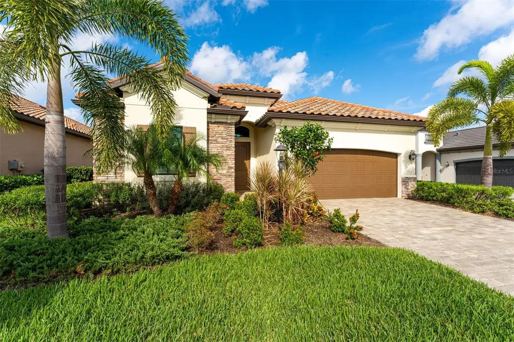 17467 Hickok Belt Loop Lakewood Ranch FL 34211