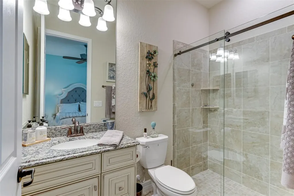 17467 Hickok Belt Loop Lakewood Ranch FL 34211
