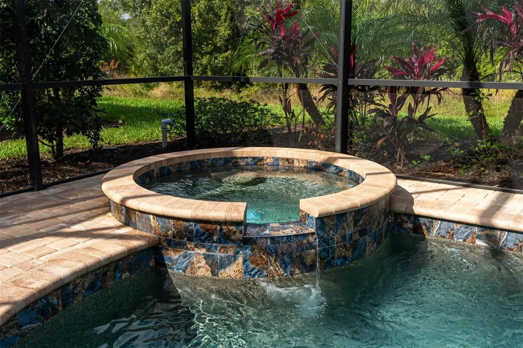 17467 Hickok Belt Loop Lakewood Ranch FL 34211