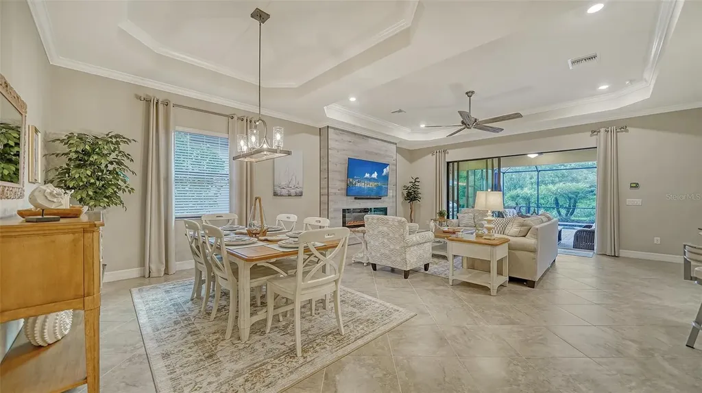 17467 Hickok Belt Loop Lakewood Ranch FL 34211