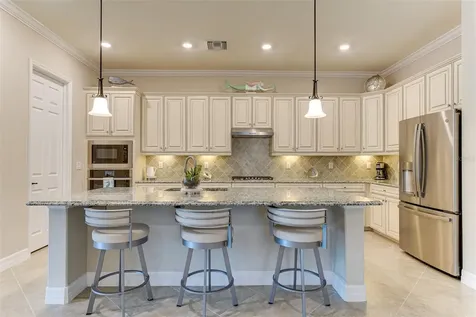 17467 Hickok Belt Loop Lakewood Ranch FL 34211
