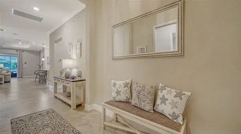 17467 Hickok Belt Loop Lakewood Ranch FL 34211