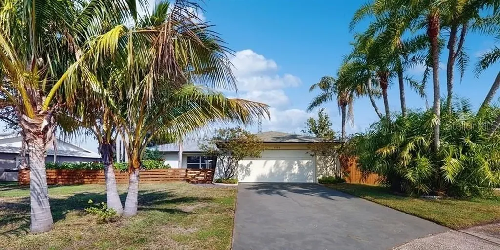 2666 Red Oak Court Clearwater FL 33761