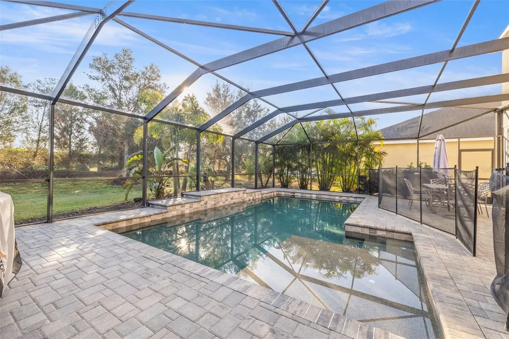 4509 Golden Gate Cove Bradenton FL 34211