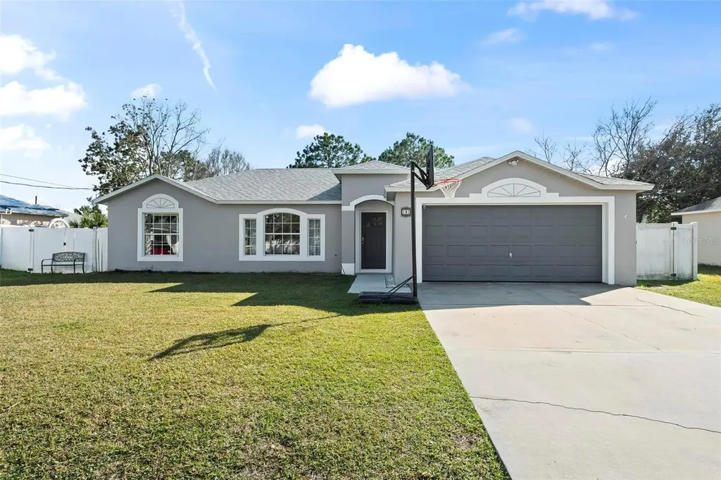 3 Lancelot Drive Palm Coast FL 32137