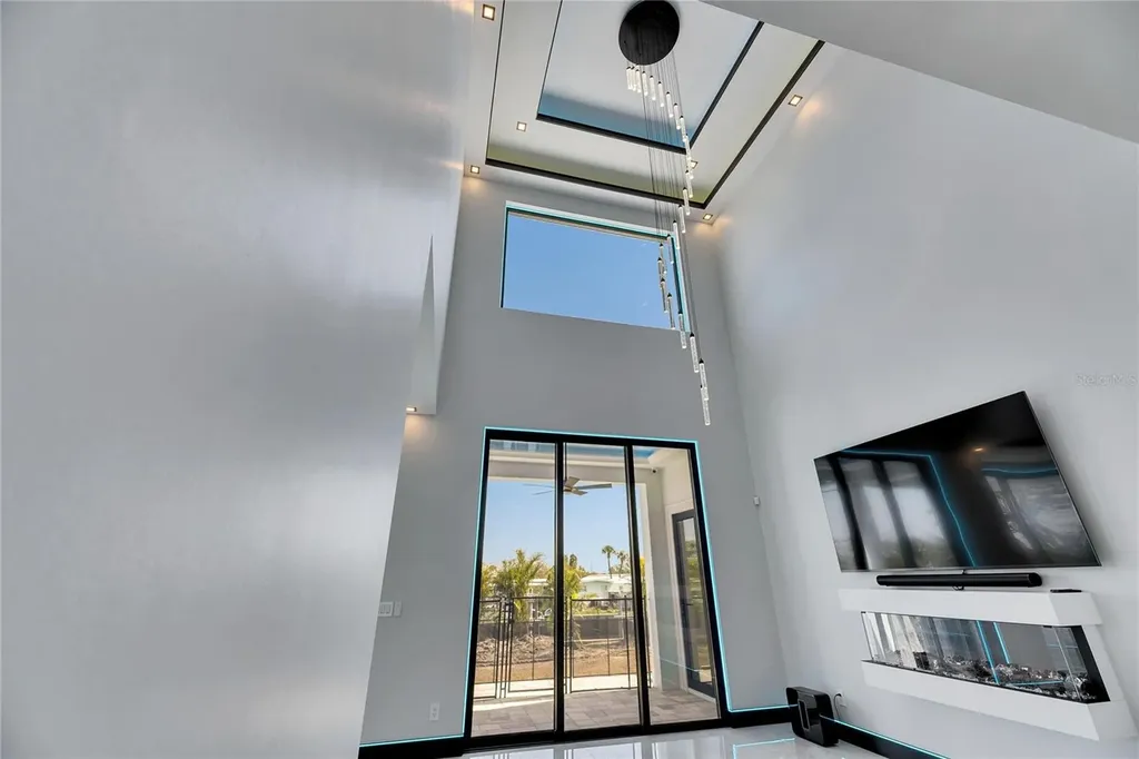 6538 Simone Shores Circle Apollo Beach FL 33572