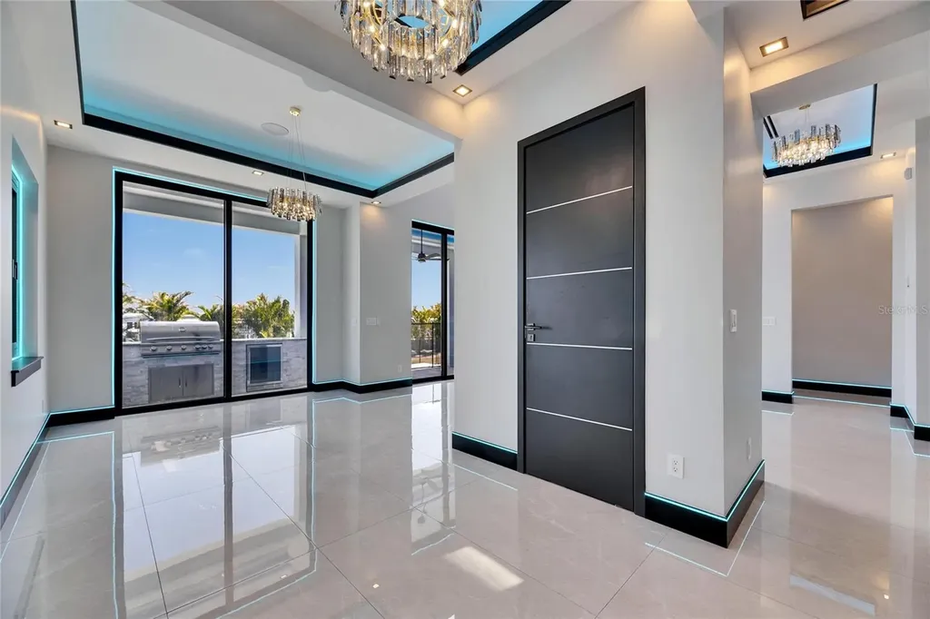 6538 Simone Shores Circle Apollo Beach FL 33572