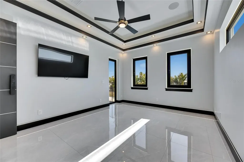 6538 Simone Shores Circle Apollo Beach FL 33572