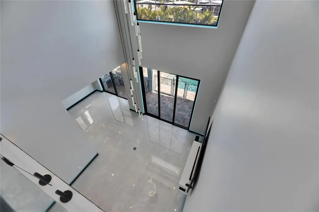 6538 Simone Shores Circle Apollo Beach FL 33572