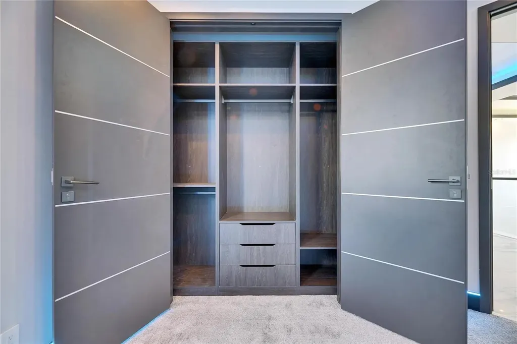 6538 Simone Shores Circle Apollo Beach FL 33572