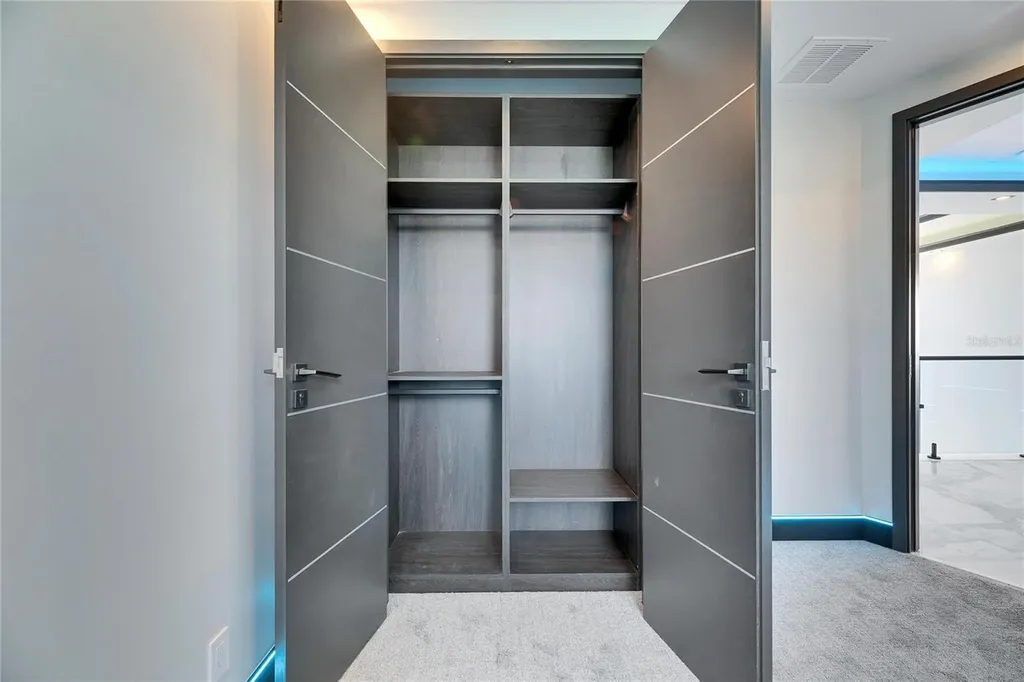 6538 Simone Shores Circle Apollo Beach FL 33572