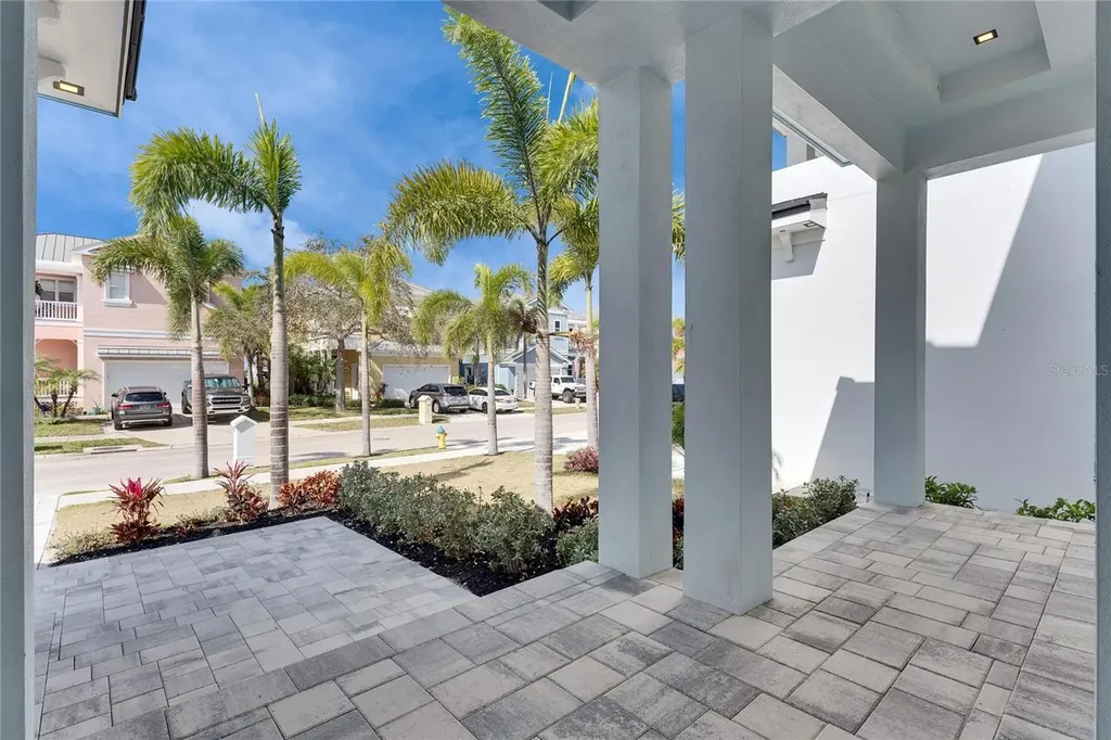 6538 Simone Shores Circle Apollo Beach FL 33572