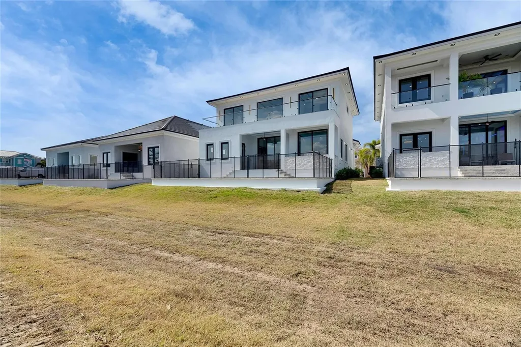 6538 Simone Shores Circle Apollo Beach FL 33572