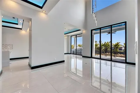 6538 Simone Shores Circle Apollo Beach FL 33572