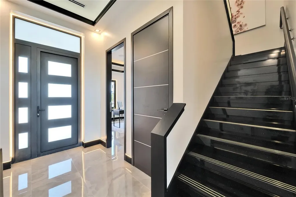 6536 Simone Shores Circle Apollo Beach FL 33572