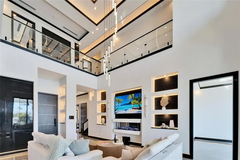 6536 Simone Shores Circle Apollo Beach FL 33572