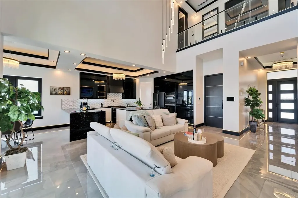 6536 Simone Shores Circle Apollo Beach FL 33572