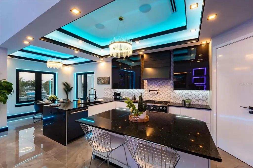 6536 Simone Shores Circle Apollo Beach FL 33572