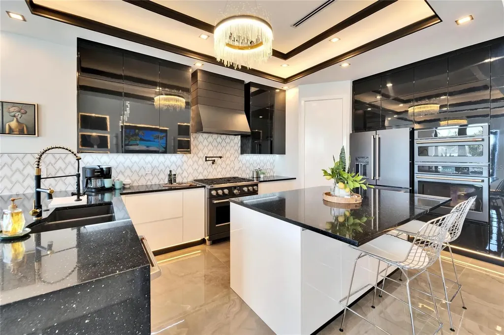 6536 Simone Shores Circle Apollo Beach FL 33572