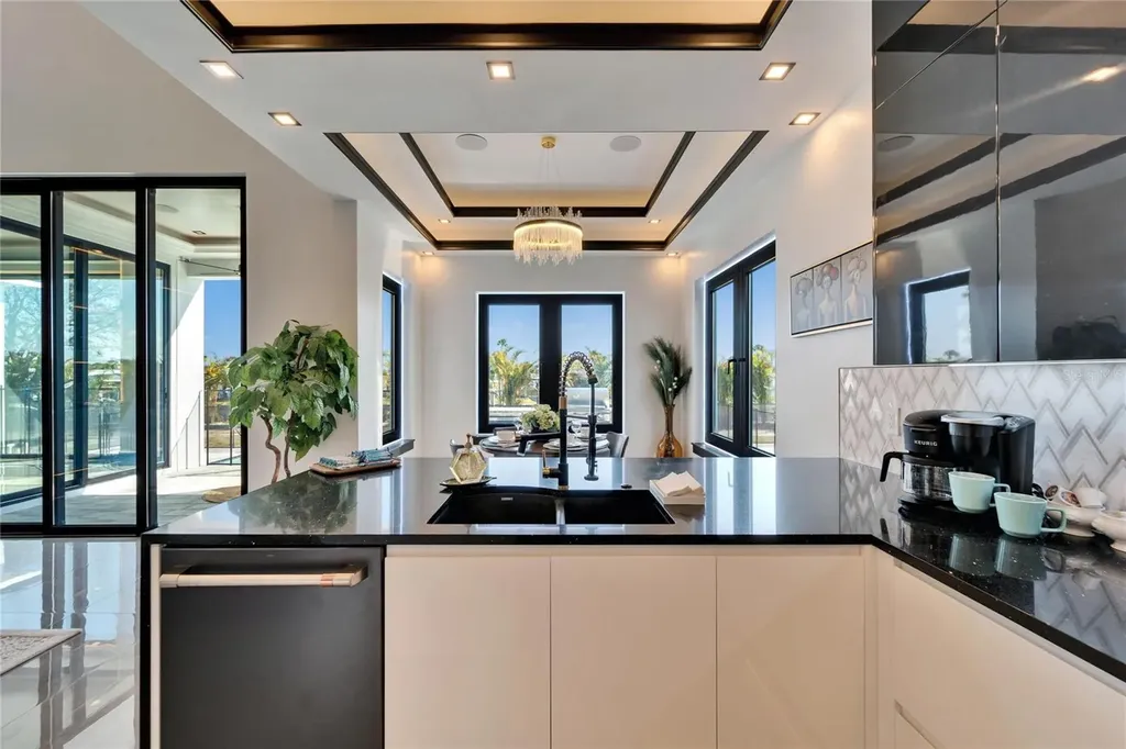 6536 Simone Shores Circle Apollo Beach FL 33572