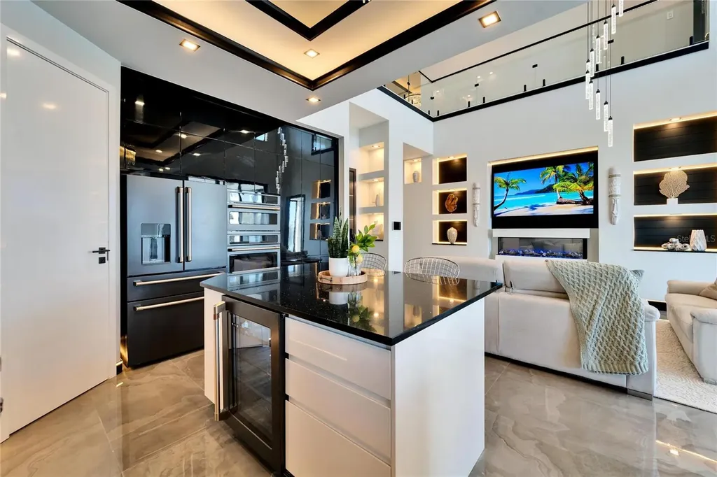 6536 Simone Shores Circle Apollo Beach FL 33572