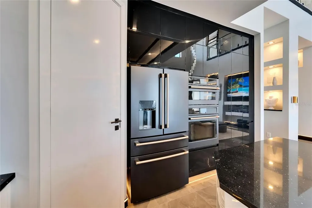 6536 Simone Shores Circle Apollo Beach FL 33572