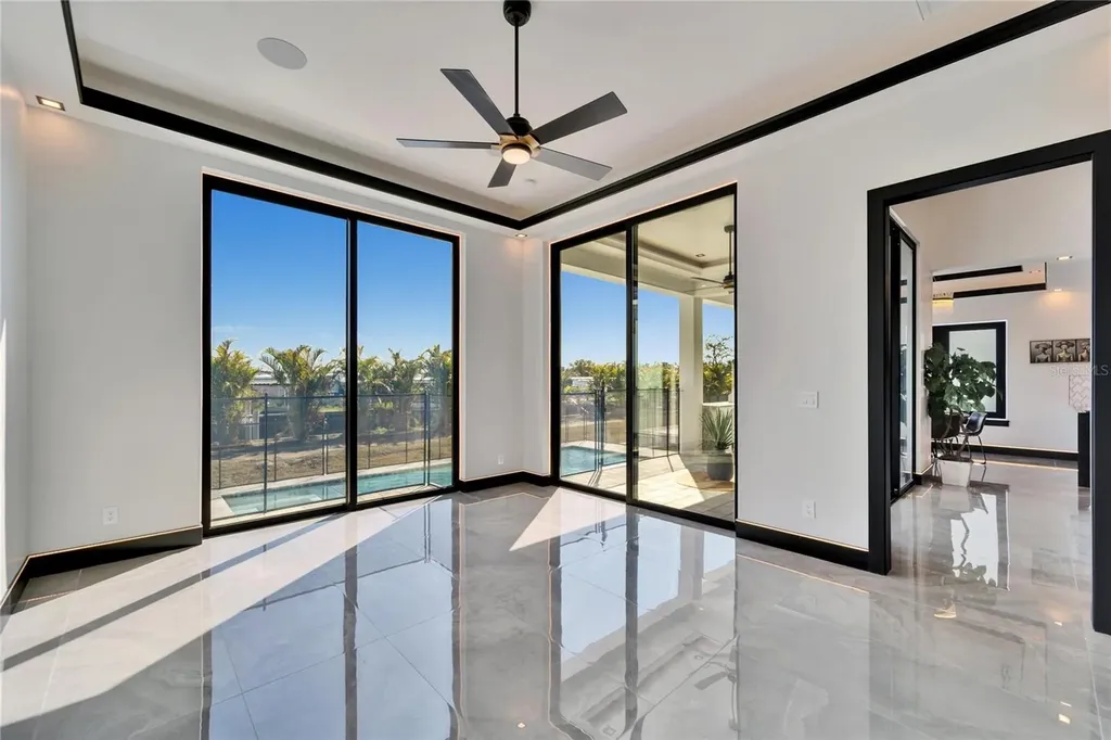 6536 Simone Shores Circle Apollo Beach FL 33572