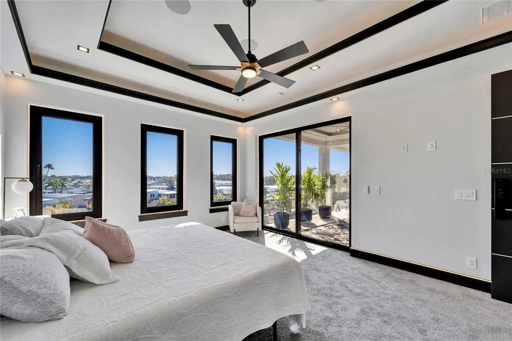 6536 Simone Shores Circle Apollo Beach FL 33572