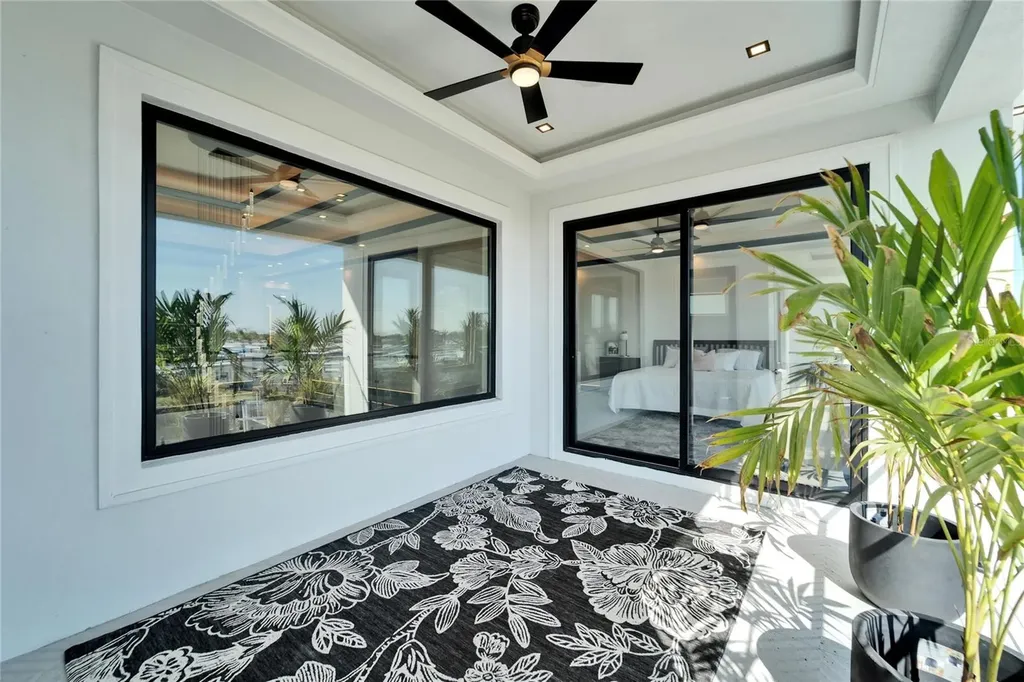 6536 Simone Shores Circle Apollo Beach FL 33572