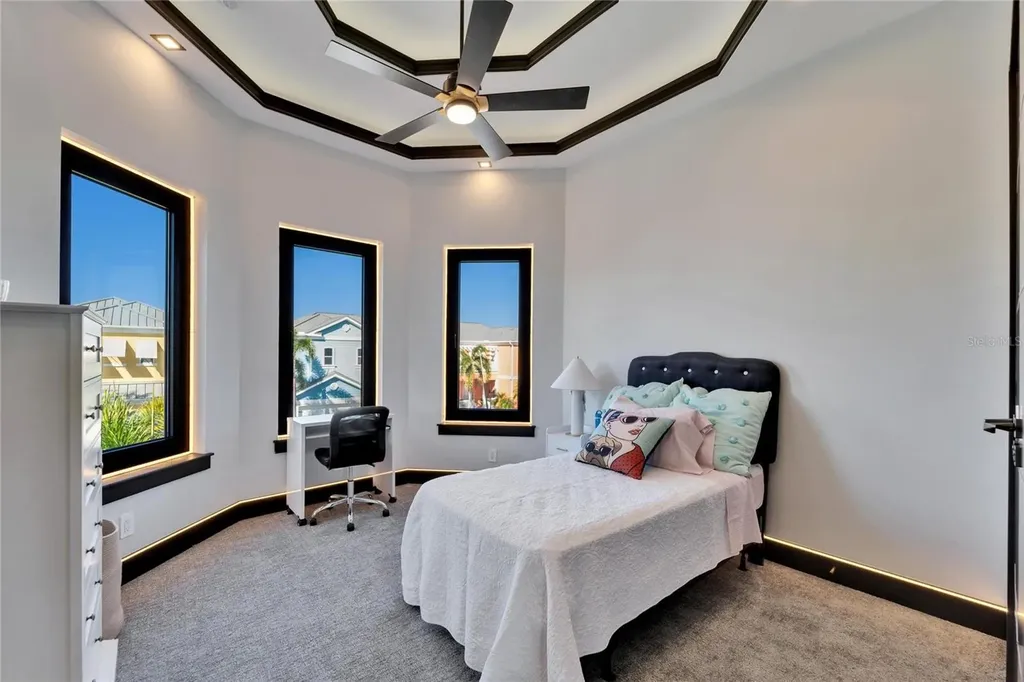 6536 Simone Shores Circle Apollo Beach FL 33572