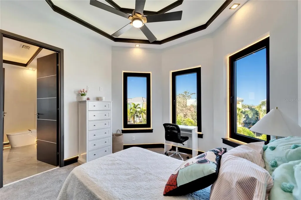 6536 Simone Shores Circle Apollo Beach FL 33572