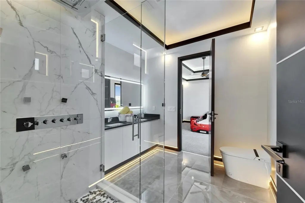 6536 Simone Shores Circle Apollo Beach FL 33572