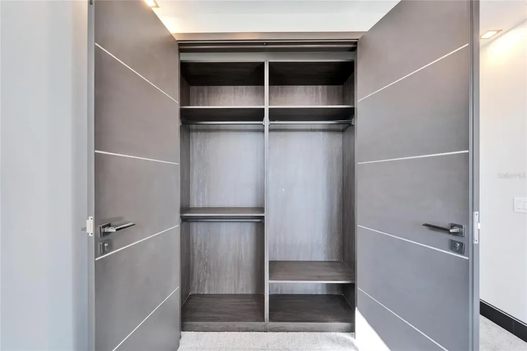 6536 Simone Shores Circle Apollo Beach FL 33572