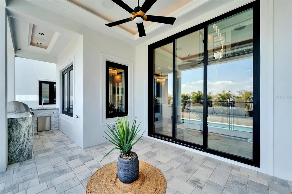 6536 Simone Shores Circle Apollo Beach FL 33572