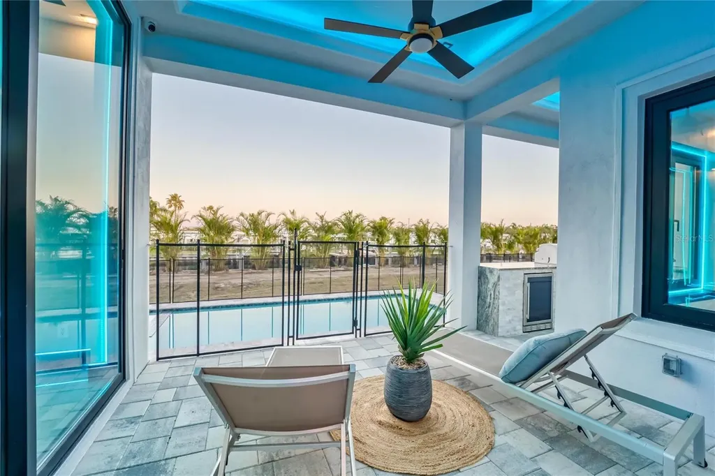 6536 Simone Shores Circle Apollo Beach FL 33572