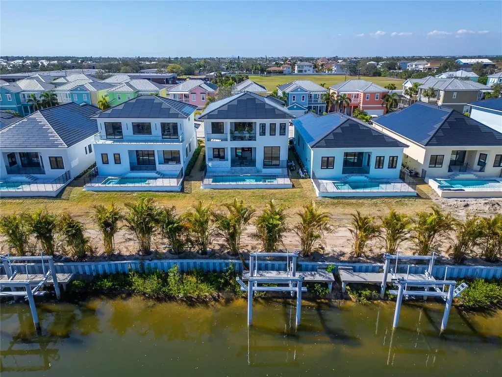 6536 Simone Shores Circle Apollo Beach FL 33572