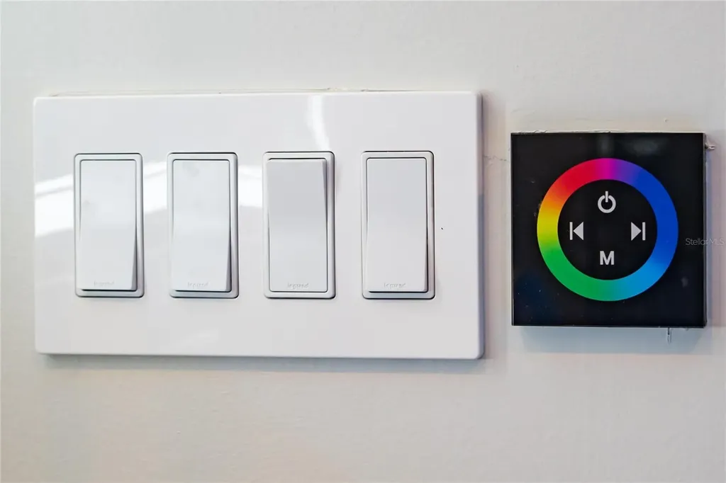 6536 Simone Shores Circle Apollo Beach FL 33572