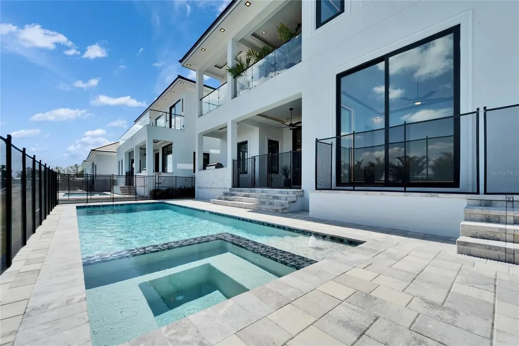 6536 Simone Shores Circle Apollo Beach FL 33572