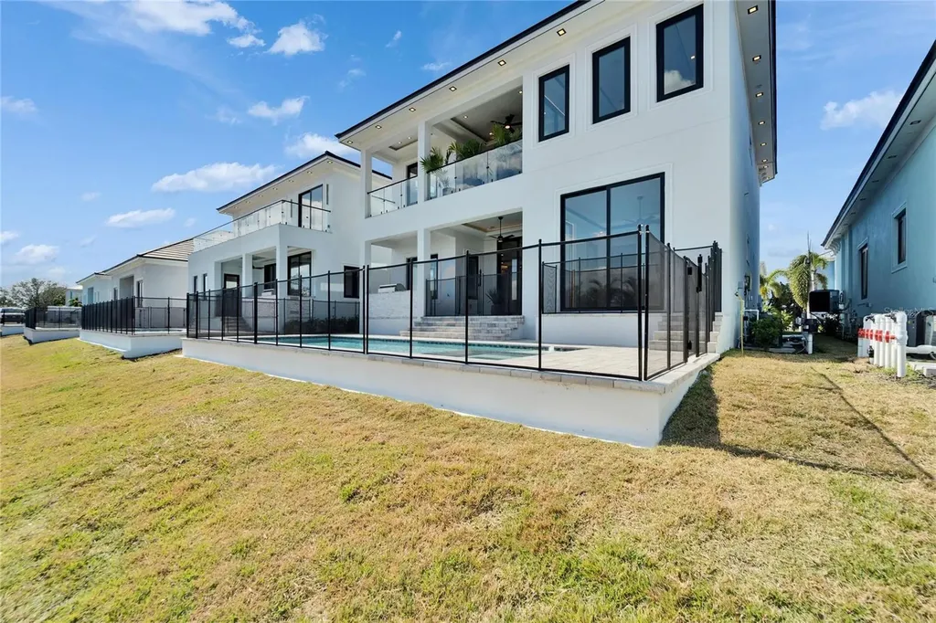 6536 Simone Shores Circle Apollo Beach FL 33572