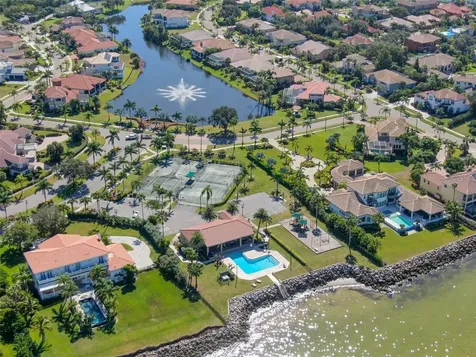5913 La Rosa Lane Apollo Beach FL 33572