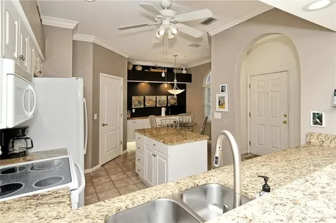 5276 Mahogany Run Avenue Sarasota FL 34241