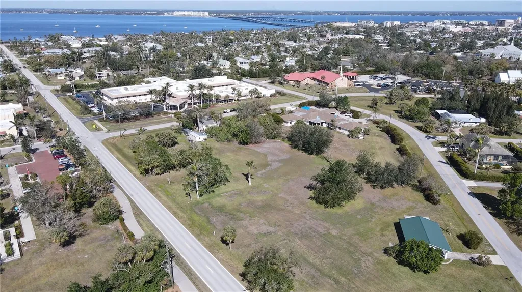 512 Shreve Street Punta Gorda FL 33950
